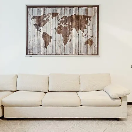 Apartment S. Maria Valle Roomy Flat Milan
