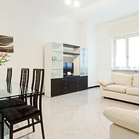 S. Maria Valle Roomy Flat Apartment
